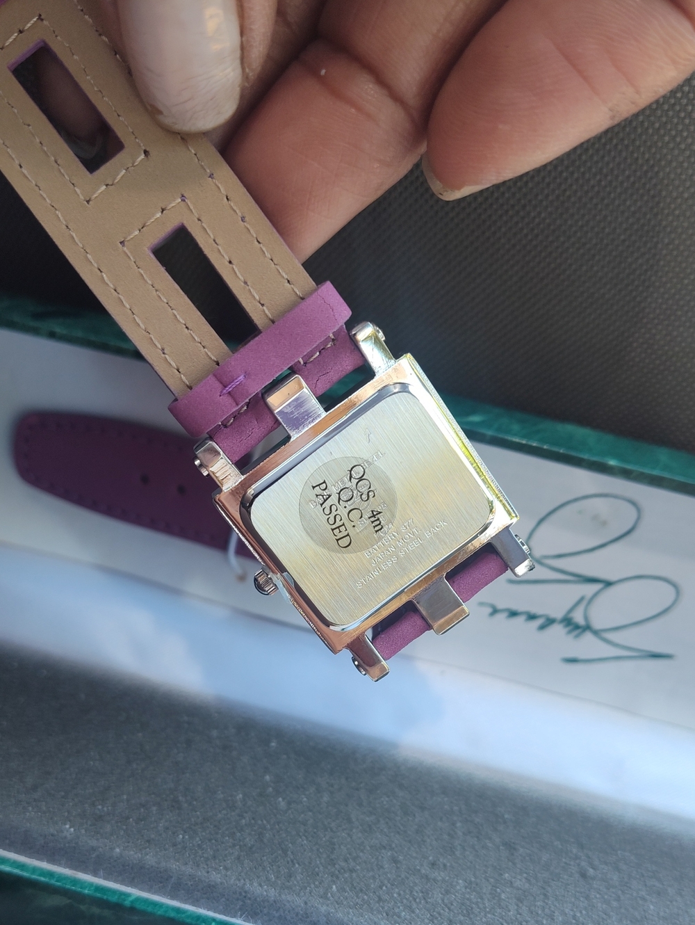 Watch - Picture 3 of 4